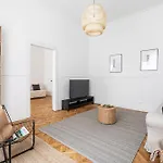 Apartment The White House Budapest