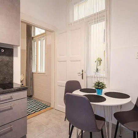 The White House Apartament