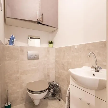 The White House Apartment Budapest