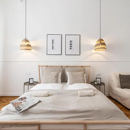 The White House Apartment *